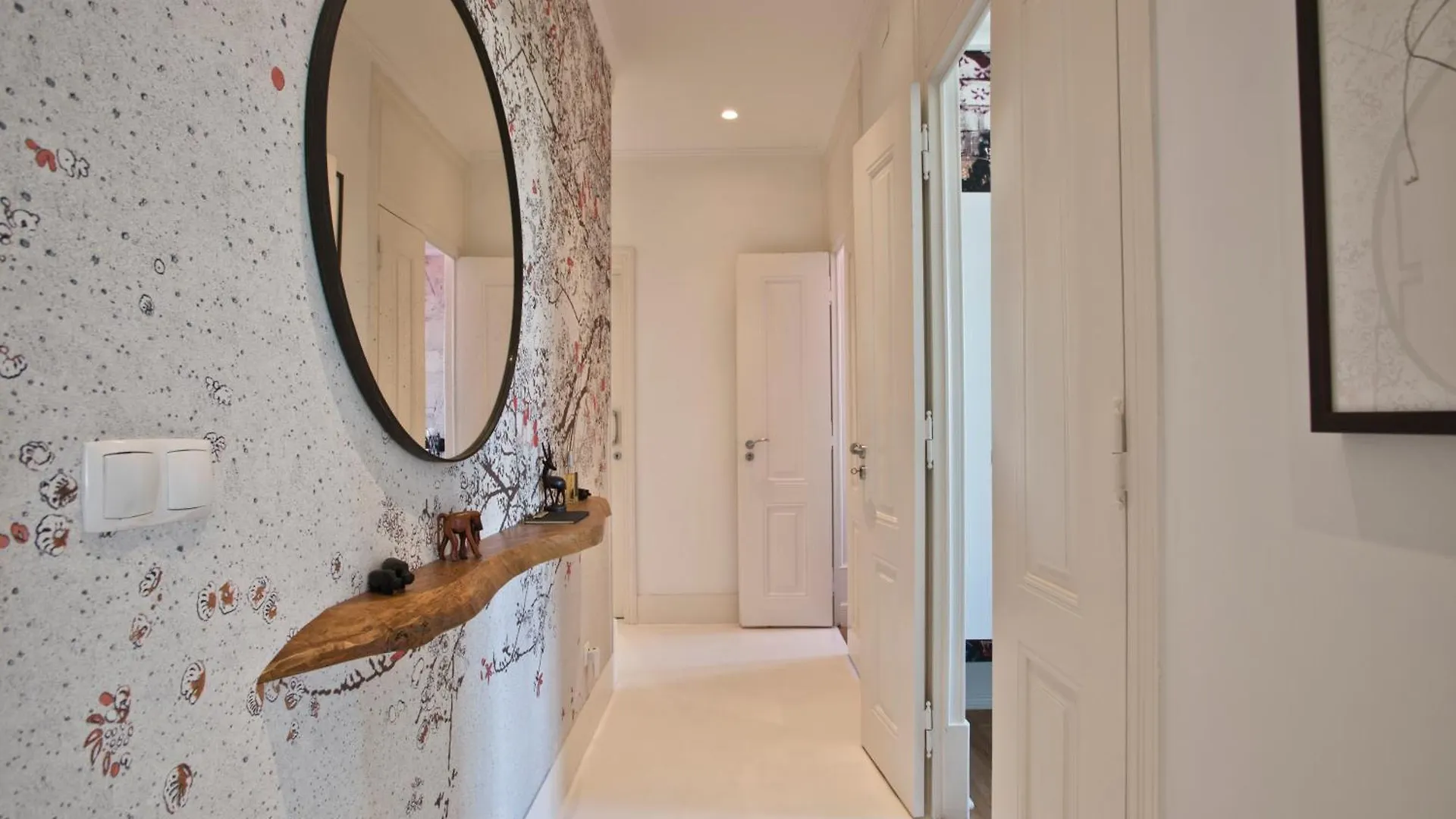 Stylish Estrela Apartment By Lovelystay Lisbona